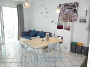 Bilocale in residence con piscina L09